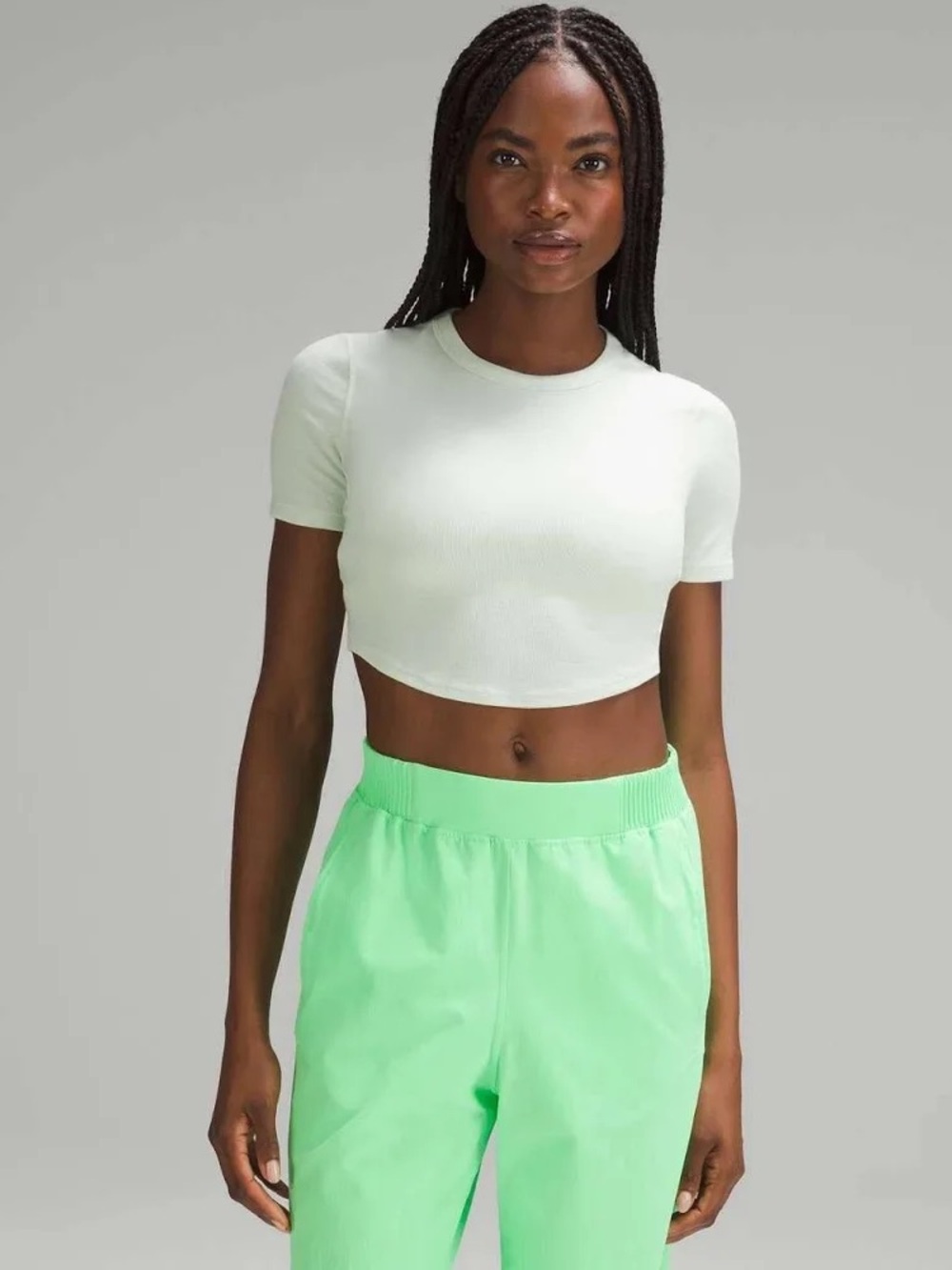 Lululemon hold tight cropped Short Sleeve shirt - kohlrabi (Pale Green), size 10